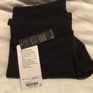 NEW - Lululemon High Times Leggings